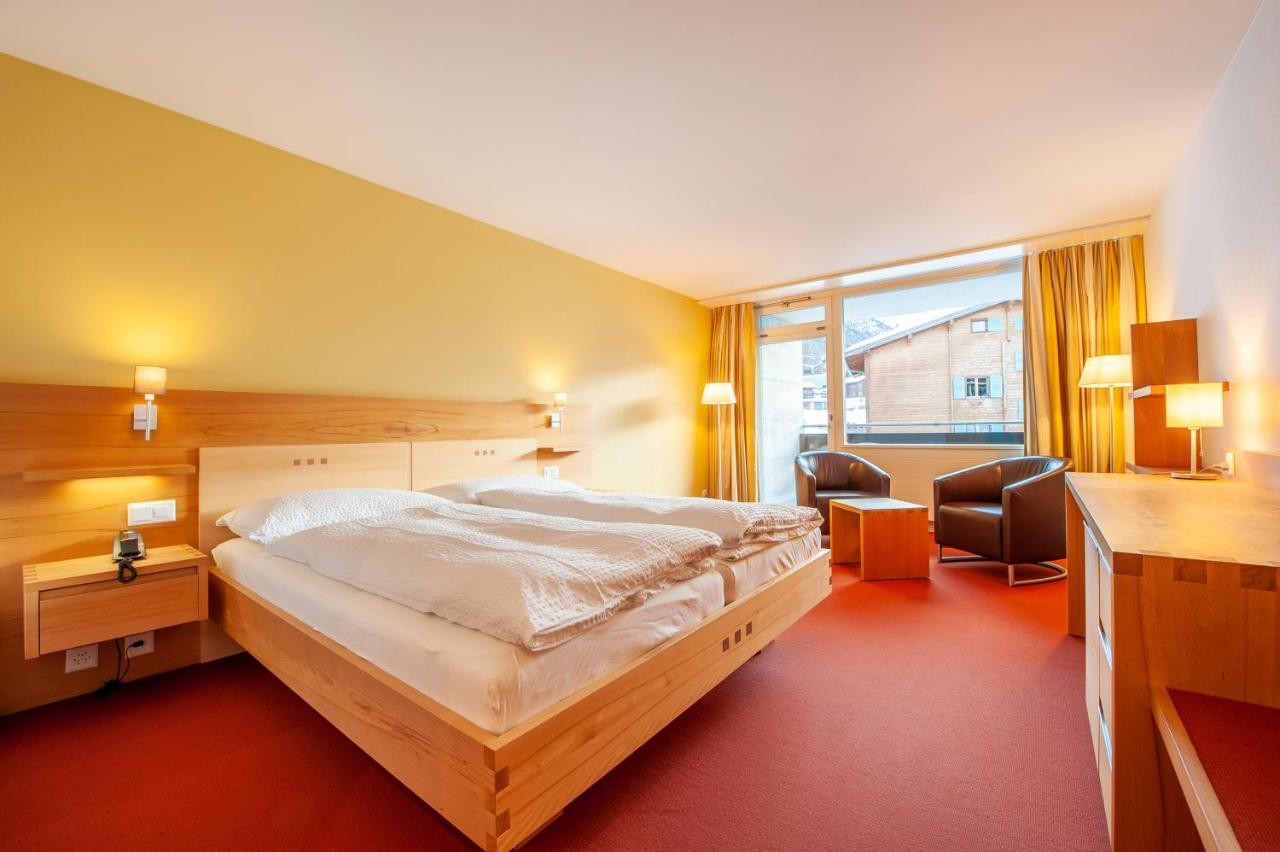 Hotel Gaedi Grachen Bagian luar foto