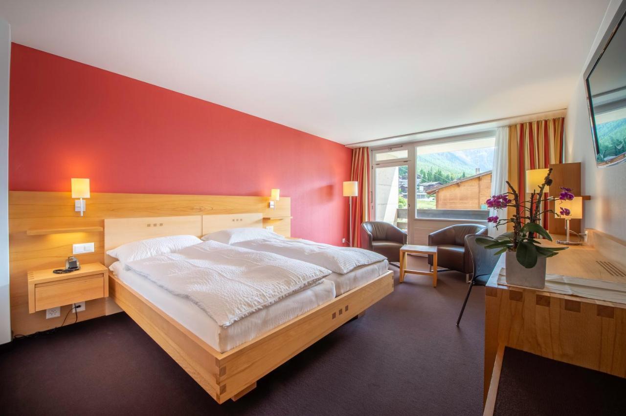 Hotel Gaedi Grachen Bagian luar foto