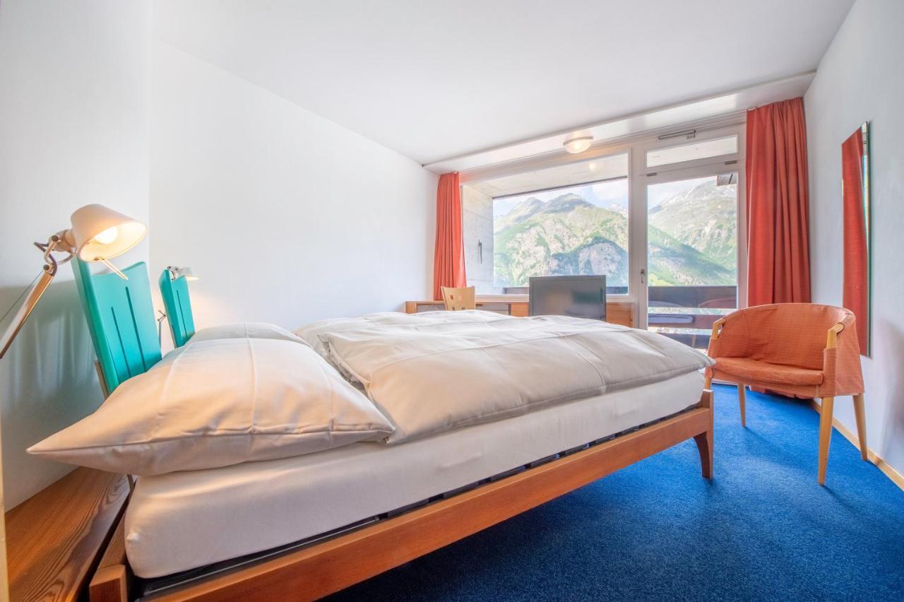 Hotel Gaedi Grachen Bagian luar foto